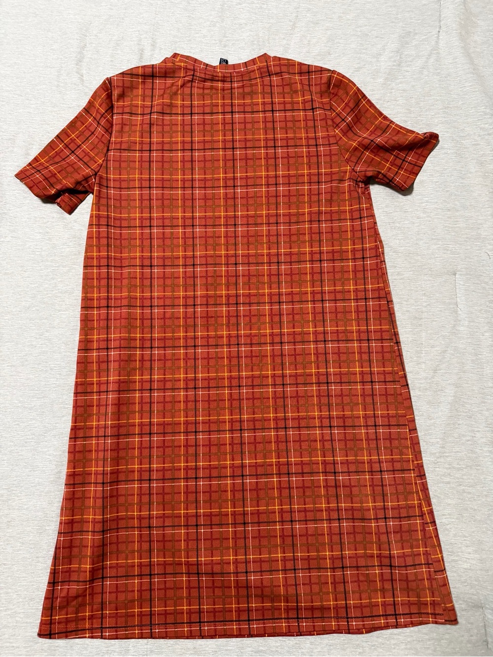 Women's Red Plaid Short-Sleeve Shift Dress